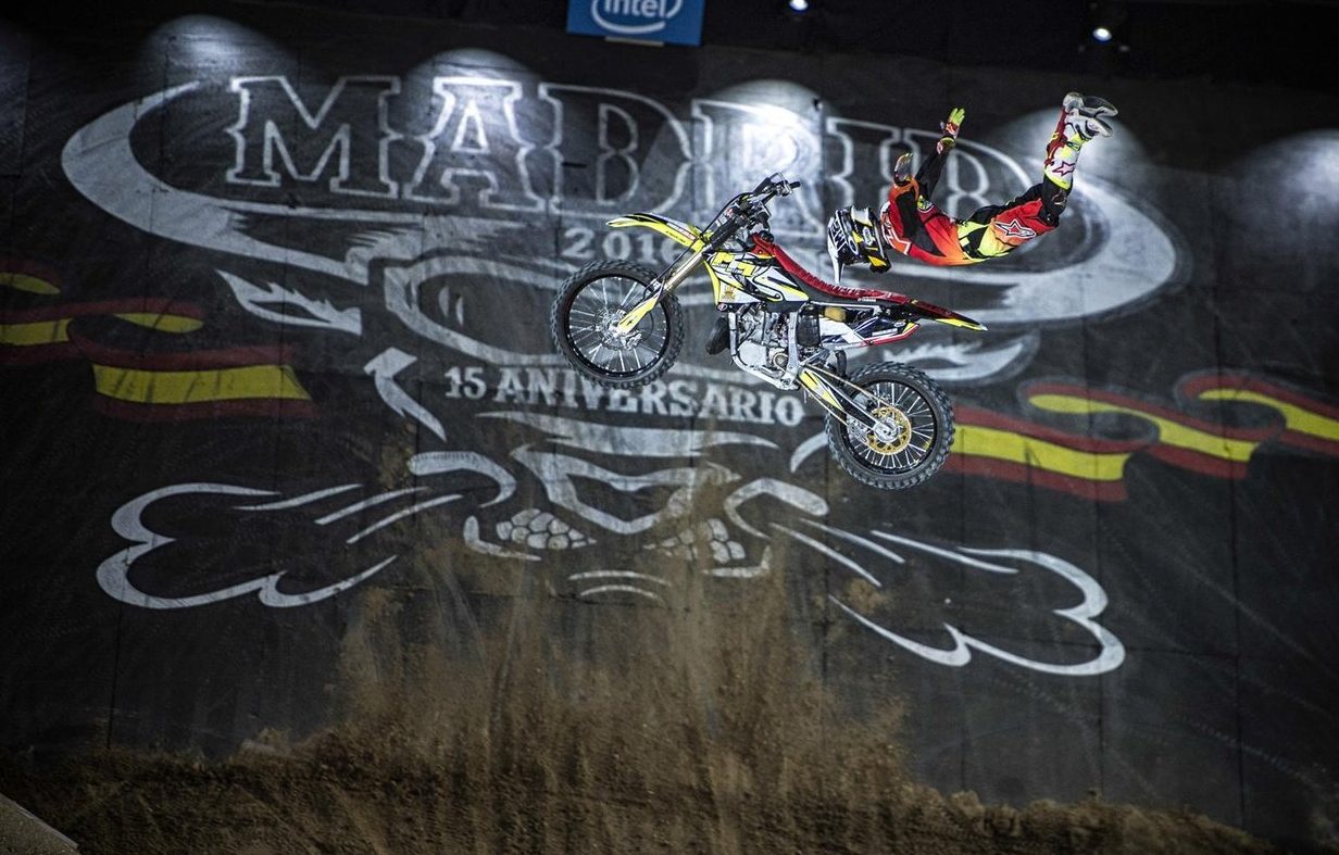 RED BULL X-FIGHTERS