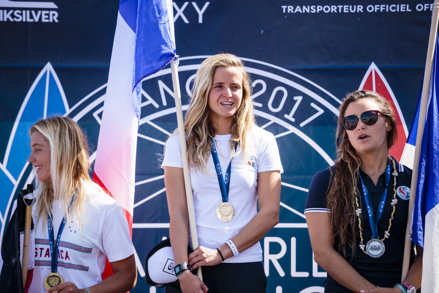 L'équipe de France et Pauline Ado championnes du monde 2017 de surf ISA, Johanne Defay et Joan Duru vice-champions !