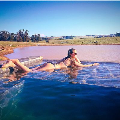 Erica Hosseini surf hot sexy bikini thong string nue nude