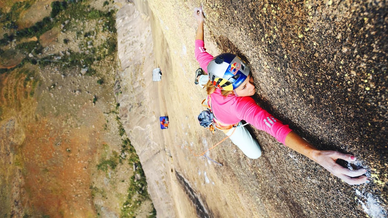 Sasha DiGiulian escalade Mora Mora à Madagascar