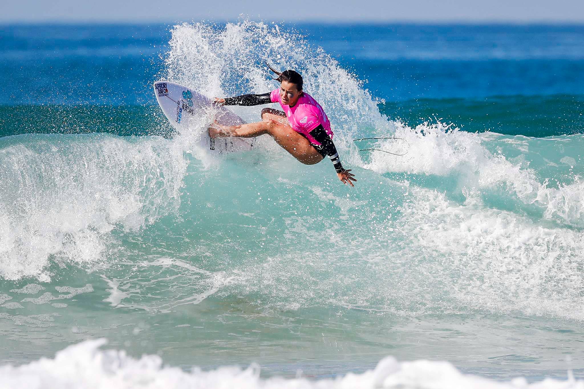 johanne defay roxy pro france 2017 surf