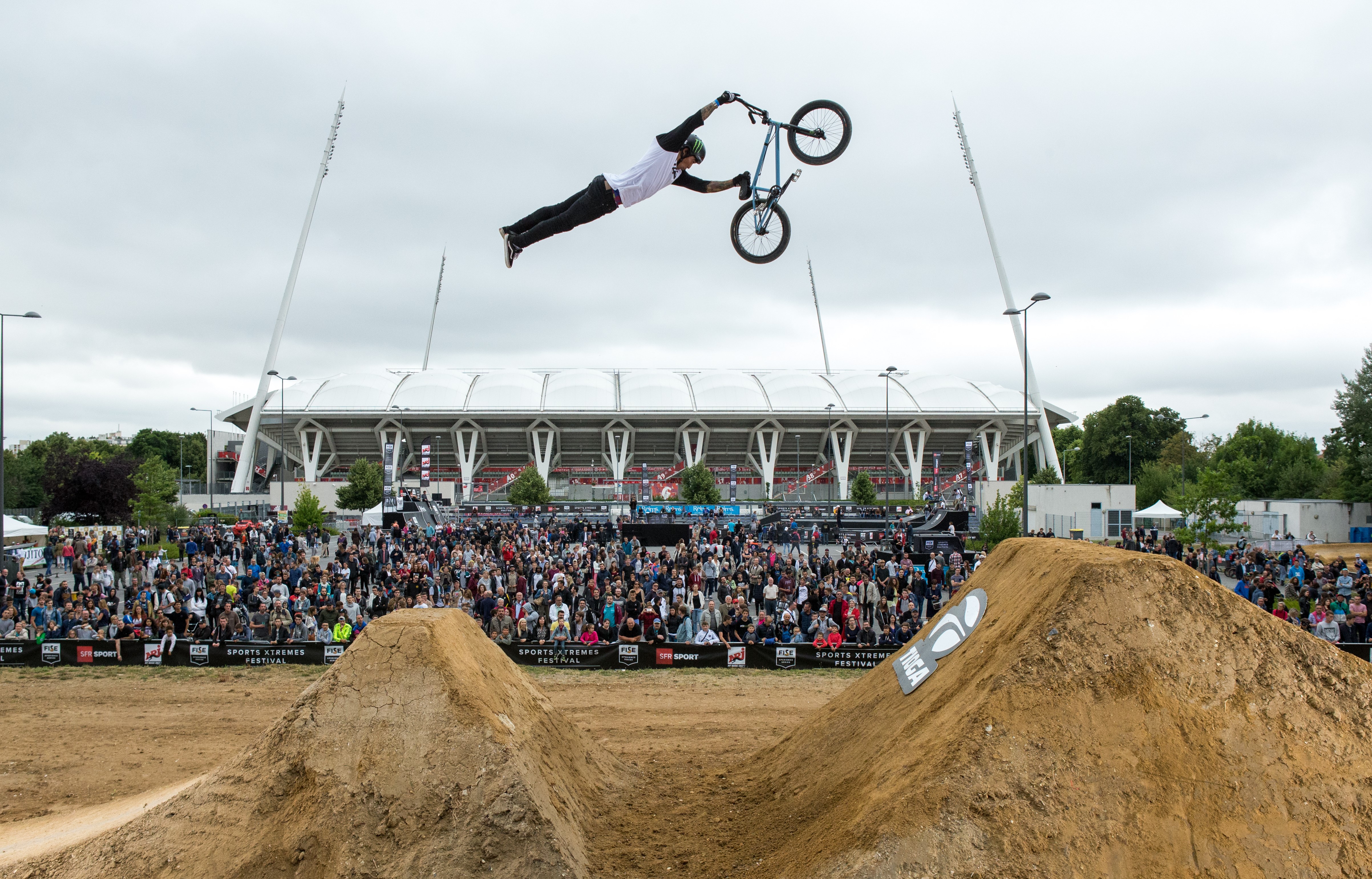 FISE XPERIENCE SERIES 2018 MONTEUX 22 23 24 JUIN 2018 BMX DIRT WAKEBOARD WAVE ISLAND
