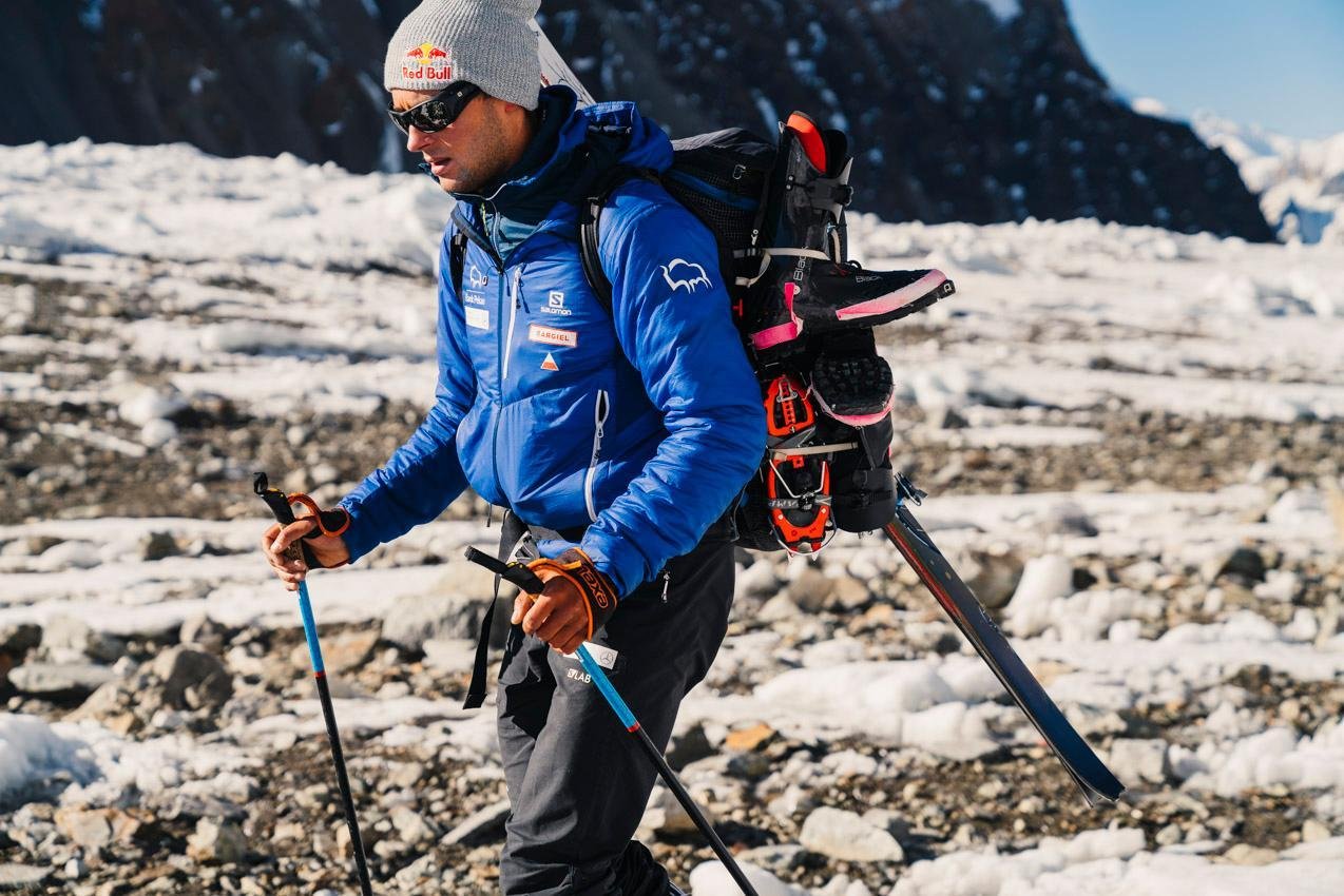 Andrzej Bargiel descend le K2 en ski