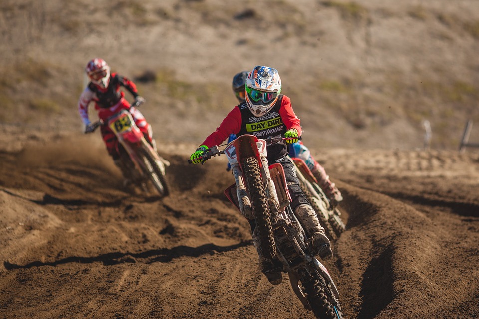 Quels équipements pour faire du motocross