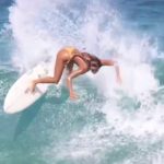 tia-blanco surfeuse bikini hot string thong ass nude nue sexy topless