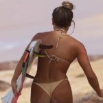 tia-blanco surfeuse bikini hot string thong ass nude nue sexy topless