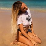 alana blanchard pregnant bikini string thong ass nude nue sexy enceinte